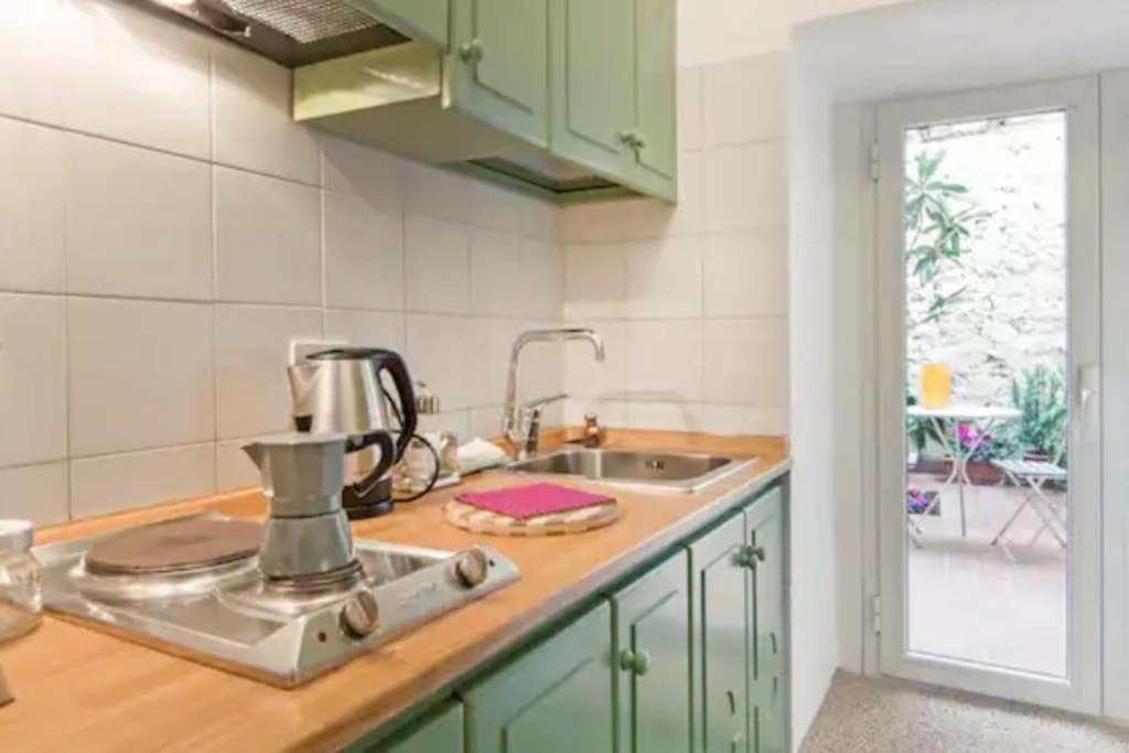 Giardino Segreto A Trastevere! - La Dolce Vita * Rom